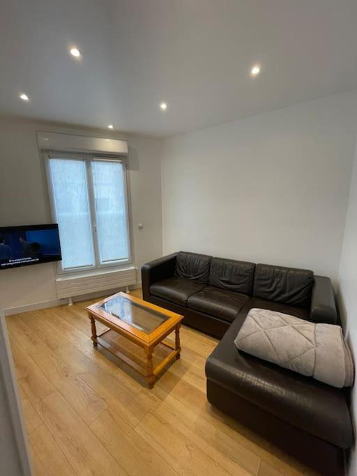 Paris Centre Hopital Percy 2 Pieces Tres Lumineux Grand Apartment *