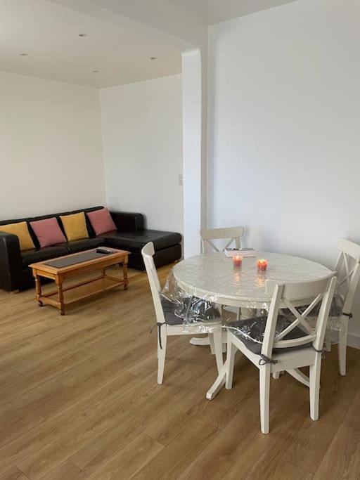 Paris Centre Hopital Percy 2 Pieces Tres Lumineux Grand Clamart