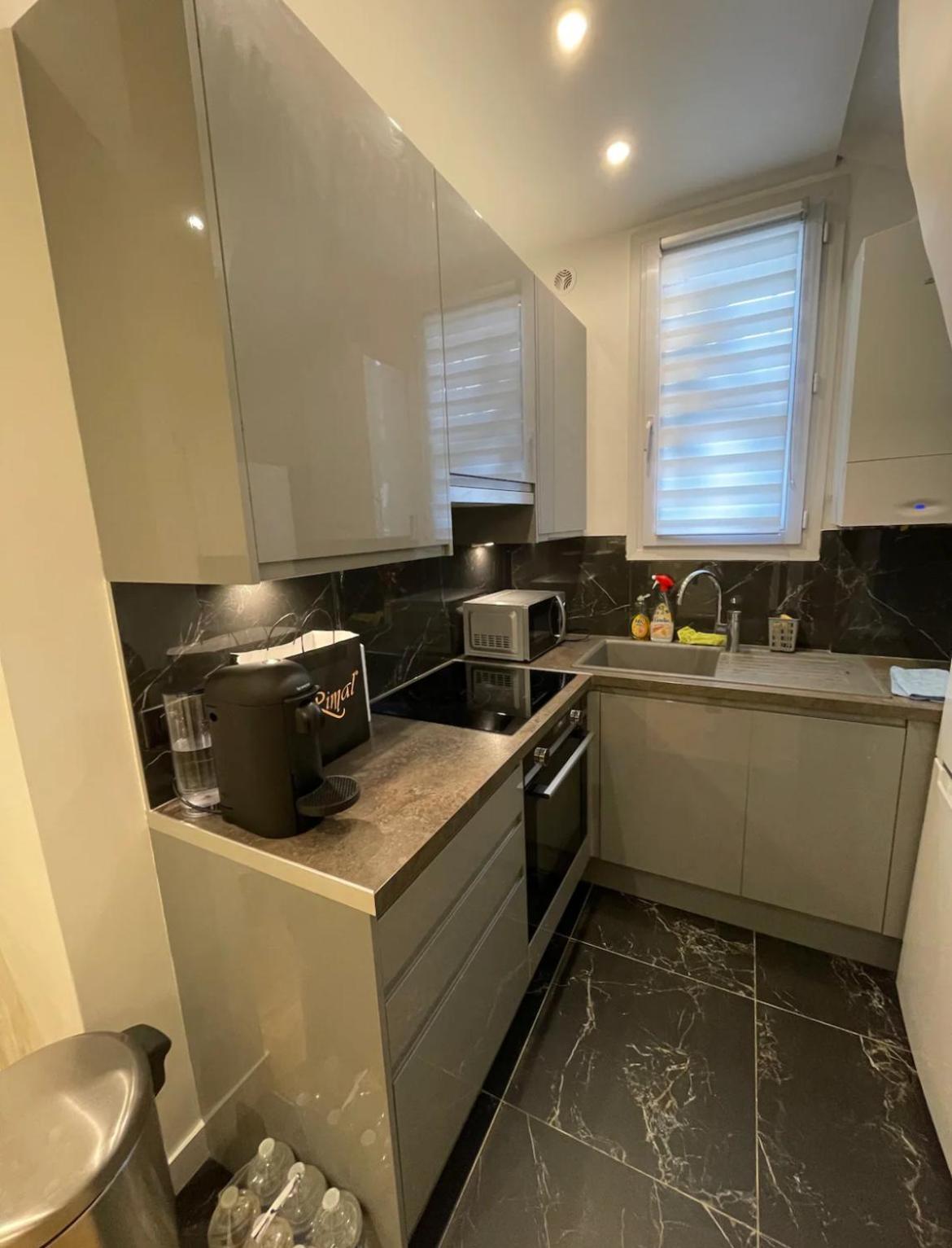 Paris Centre Hopital Percy 2 Pieces Tres Lumineux Grand Apartment *